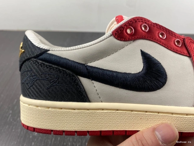 1 Low OG Trophy Retro Away Jordan Room 1210